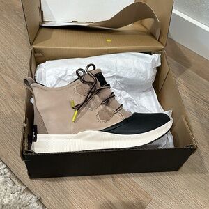 Sorel Out N About III Classic water proof boots